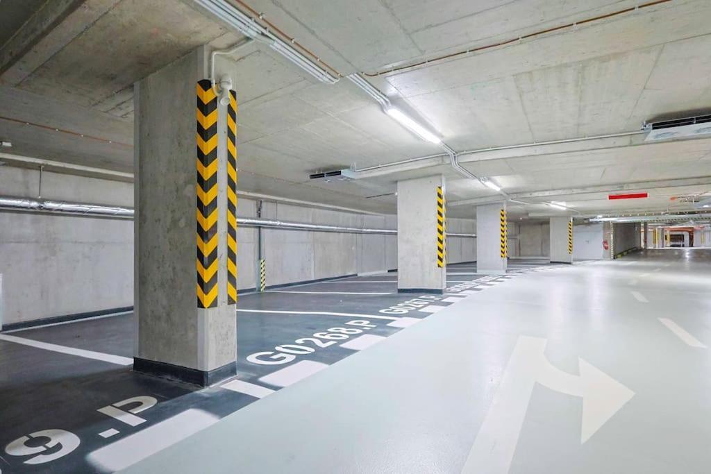 Danubius One - Spacious Apartment W Free Parking Bratislava Exterior photo
