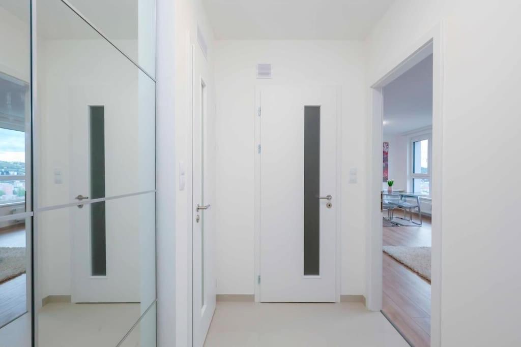 Danubius One - Spacious Apartment W Free Parking Bratislava Exterior photo