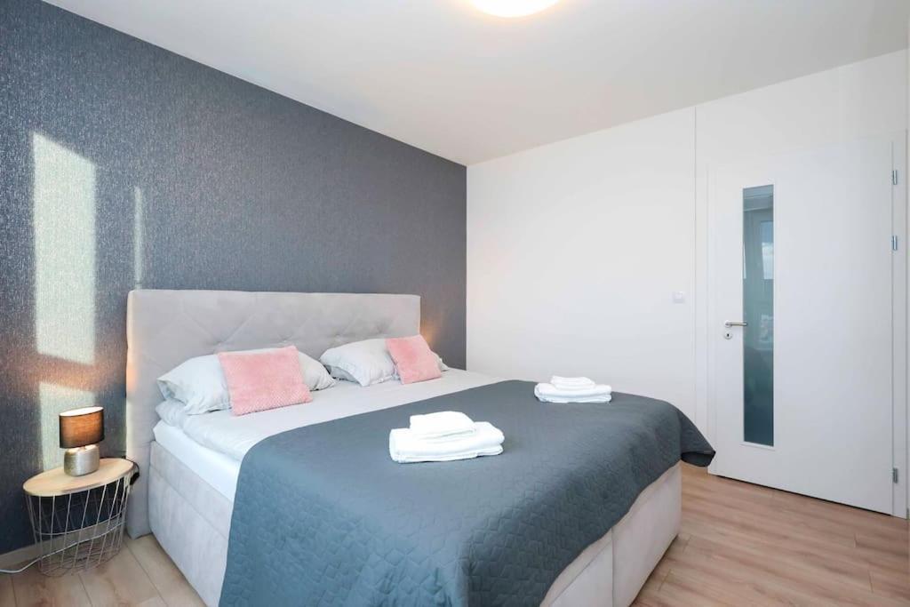 Danubius One - Spacious Apartment W Free Parking Bratislava Exterior photo